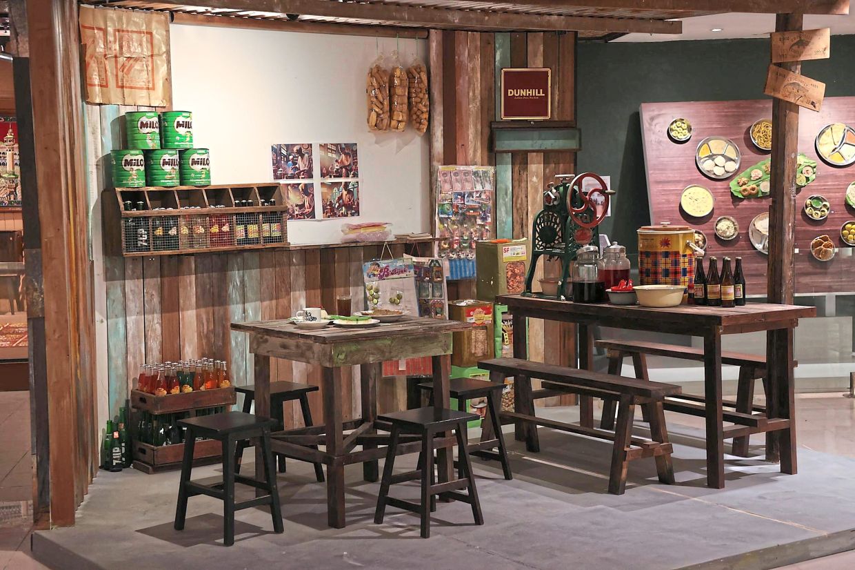 A replica of a 1960s-style food stall at the heritage food section. 
