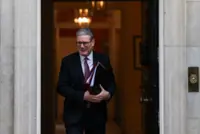 UK plans Ukraine talks and Trump debrief with European leaders on Sunday