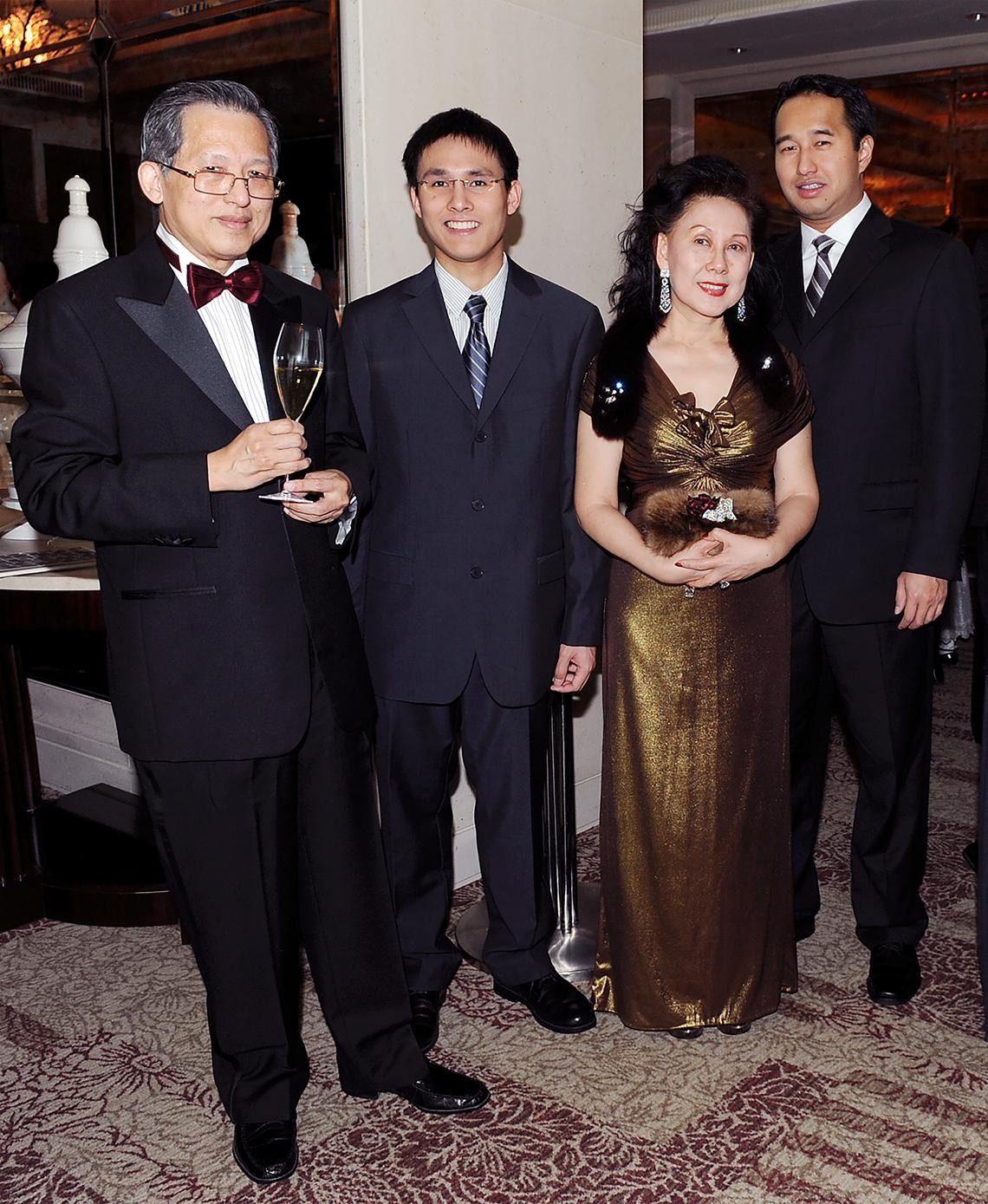 (From left) Kwek Leng Beng with his younger son Kingston, wife Cecilia and elder son Sherman in 2008. - TNP FILE