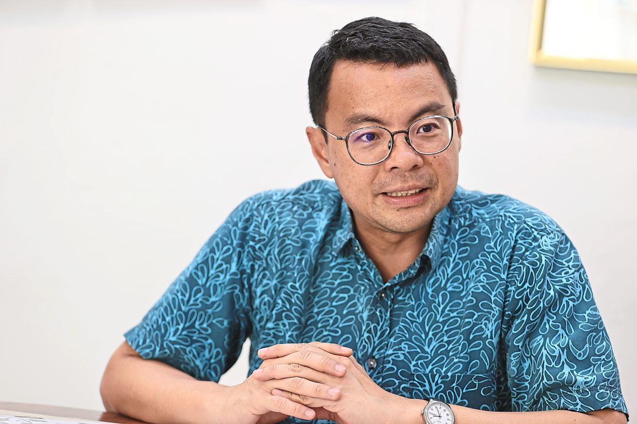 Lee says Selangor is offering long-awaited relief to struggling shop owners.