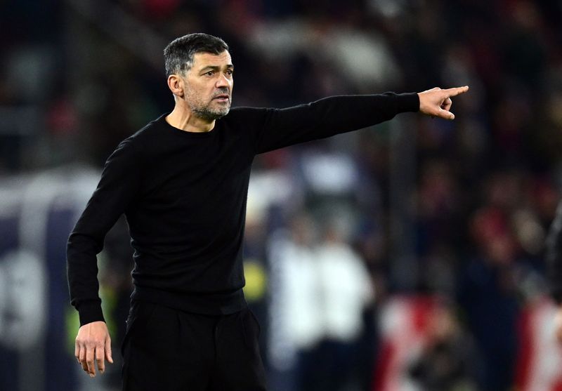 Soccer-Conceicao says fan protests put pressure on AC Milan after Lazio setback