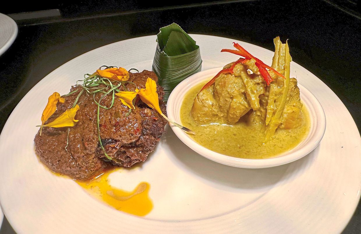 Mamu-style Chicken and Northern-style Spiced Beef with Yellow Sticky Rice at DoubleTree Resort by Hilton Penang.