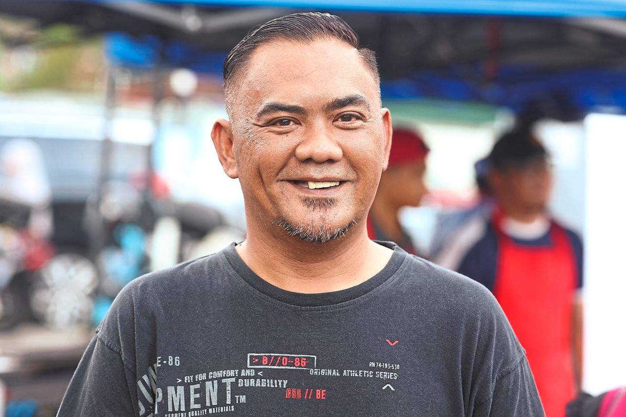 Mohd Rizal likes going to different bazaars during the Ramadan month as it gives him the chance to check out the specialities being sold.