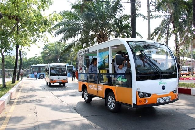 HCM City launches electric bus tours for tourists in December 2024. Electrifying road transport plays an important role in the Government's goal to decarbonise the economy by 2050. - Photo: VNA/VNS 