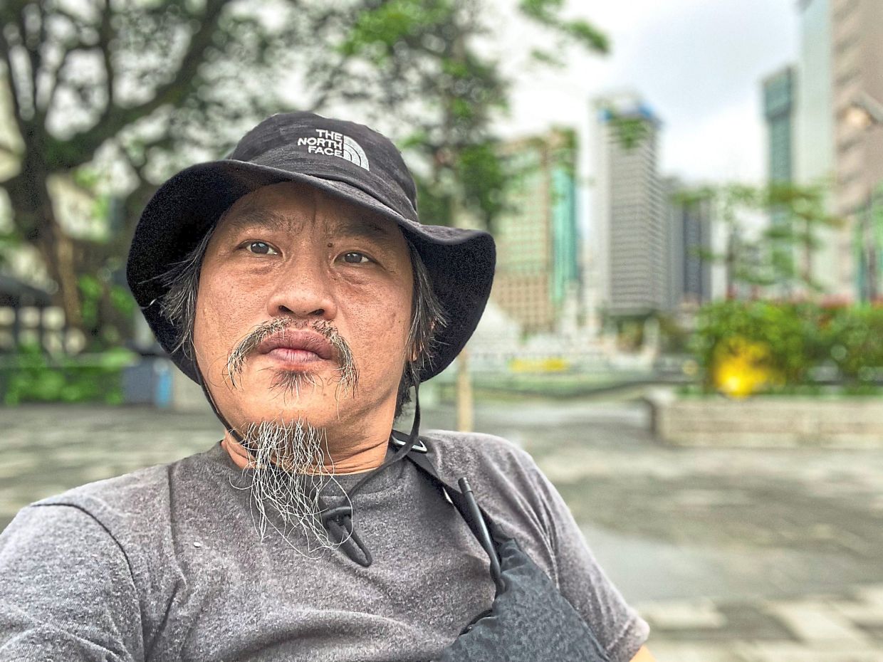 ‘Kaki lima is a unique part of our culture and history, yet many of us don’t take the time to pause and listen to the stories they hold,’ says Malek. Photo: Malek Hue 