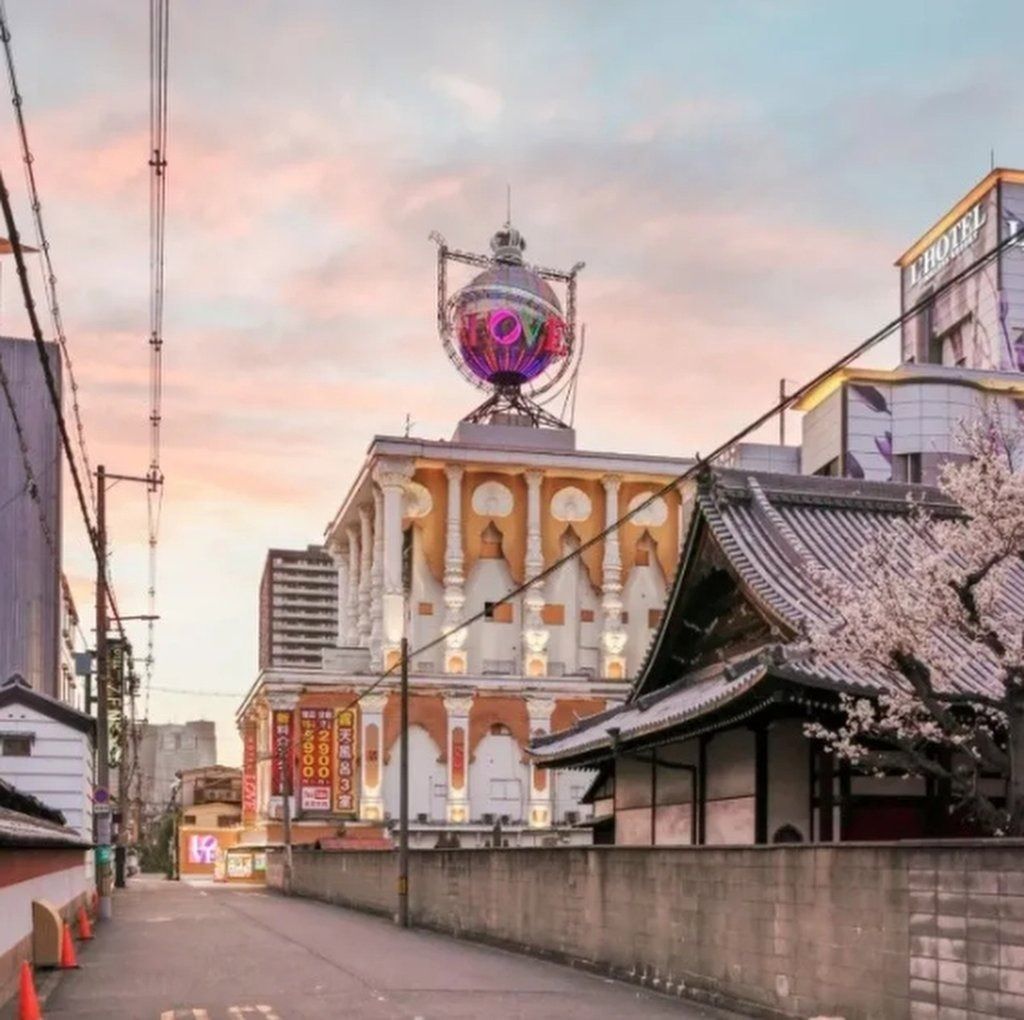 A boom in love motels in Japan coincided with an increase in the country’s birth rate. - Photo: QQ.com