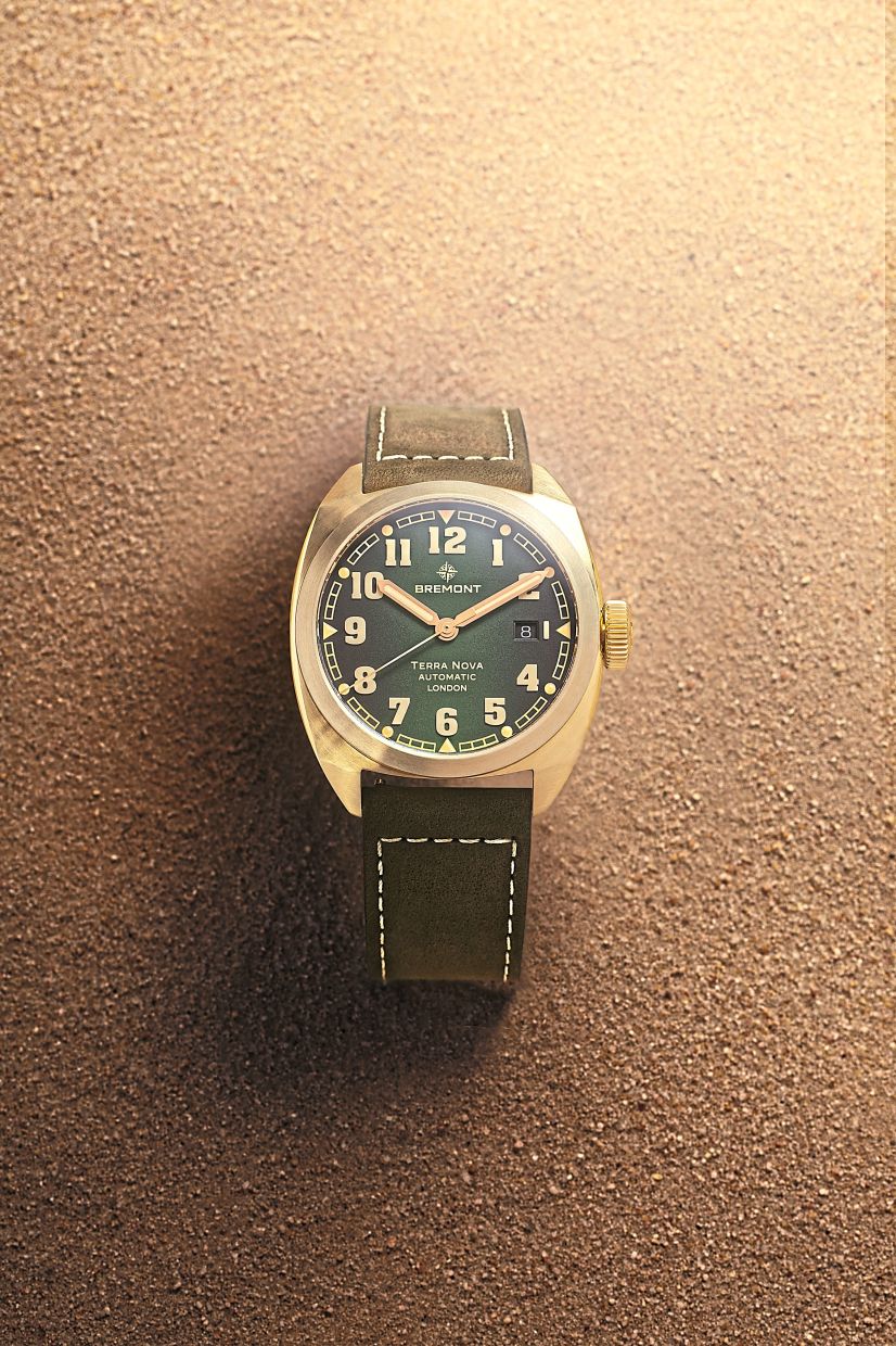 Terra Nova 40.5 Date Bronze.