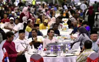 PM distributes Aidilfitri aid to 1,000 recipients in Padang Rengas