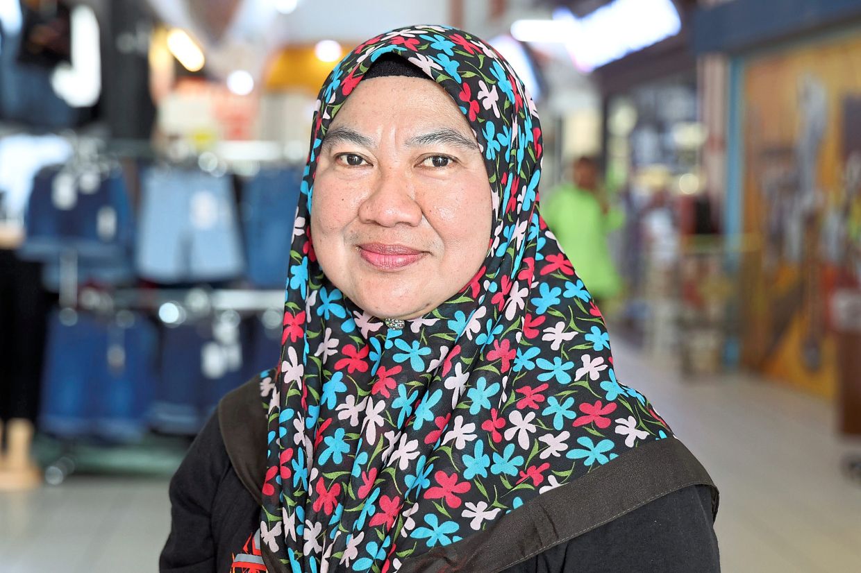 Fatimah injured her hands and legs when she fell off her motorcycle while trying to avoid a pothole in Ulu Choh.