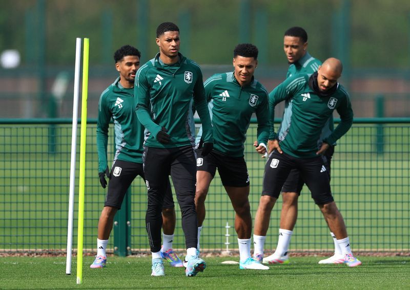 Soccer-Villa's Emery relishing PSG clash but wants consistent European success