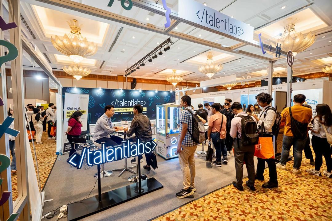 Job seekers connecting with local tech employers at TalentLabs’ Tech + Digital career fair 2024 at Royale Chulan Hotel Kuala Lumpur, which focused on opportunities within Malaysia’s digital sectors.