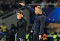 Soccer-Barcelona coach Flick urges players to keep focus after 4-0 lead against Dortmund