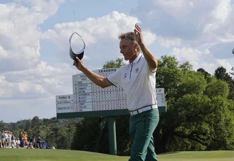 Golf-Langer walks away from final Masters with no regrets