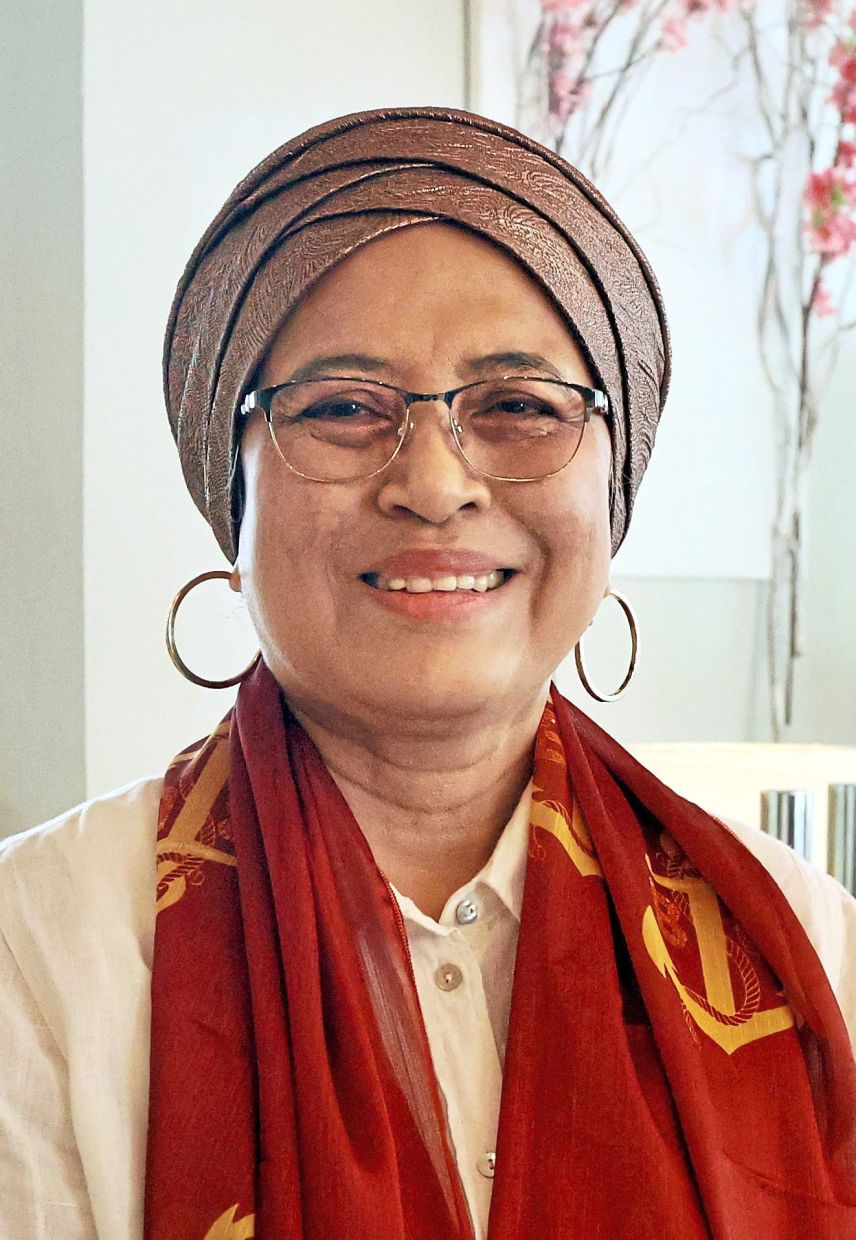 Prof Siti Hamisah