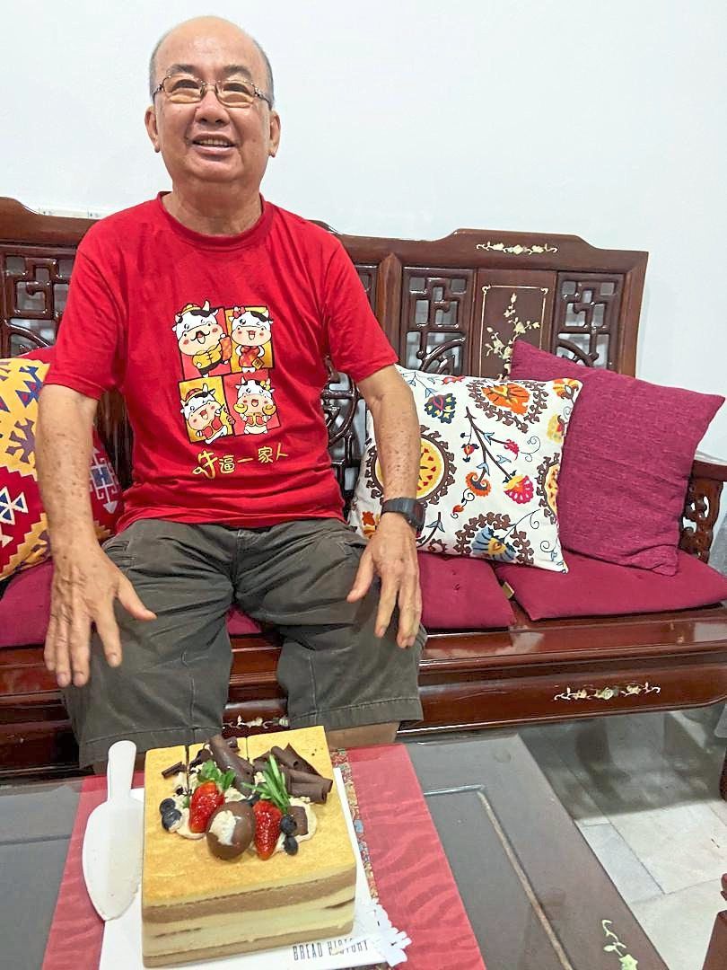 An act of selfless love: Kok Ming, who donated his kidney 43 years ago, has passed away on Monday at the age of 71.