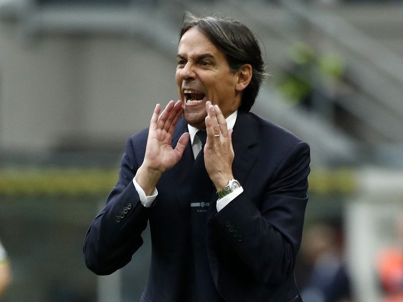 Soccer-Inzaghi acknowledges fatigue as Inter fight on three fronts
