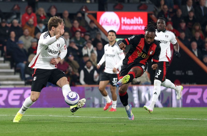 Soccer-Semenyo's fast start lifts Bournemouth to 1-0 win over Fulham