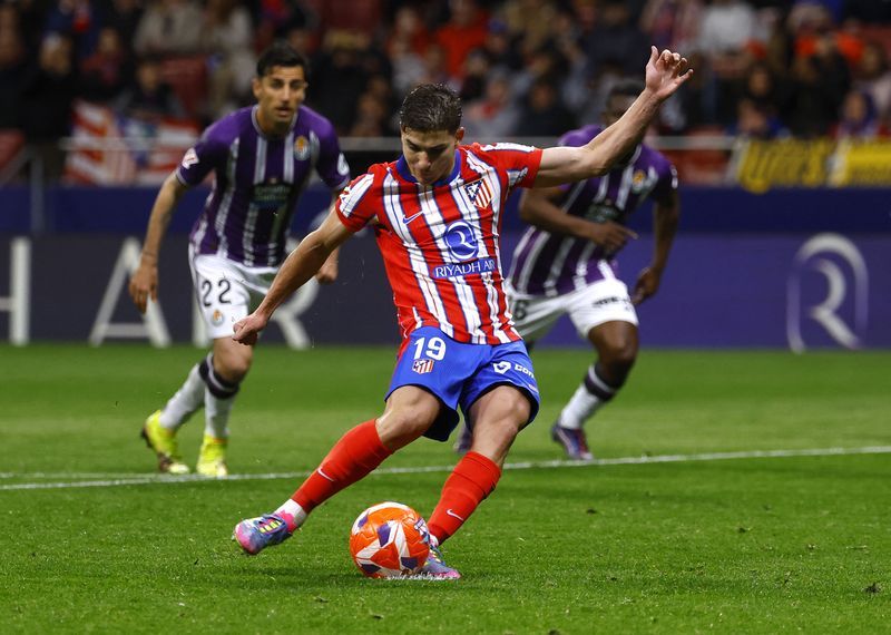 Soccer-Alvarez at the double as Atletico overcome bottom club Valladolid 4-2