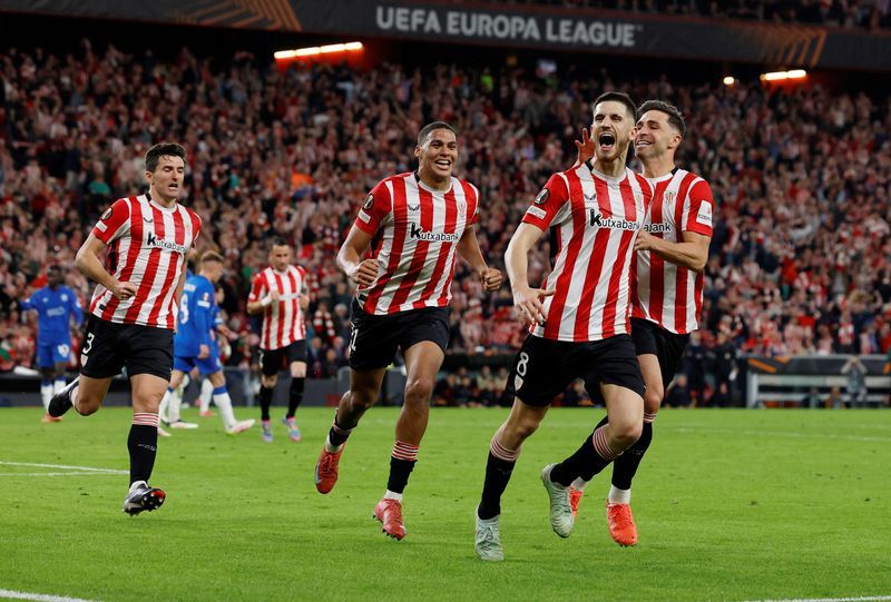 Soccer-Bilbao beat Rangers 2-0 to reach Europa League last four