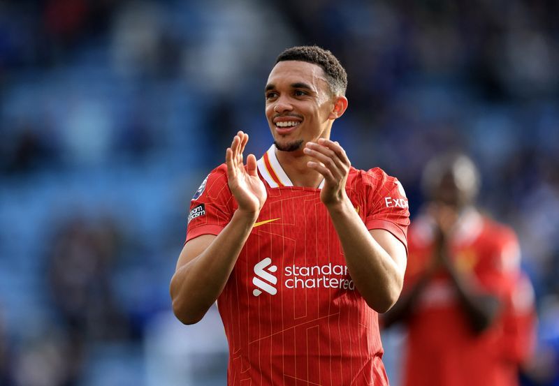 Soccer-Alexander-Arnold will be remembered fondly if he leaves Liverpool, says Van Dijk