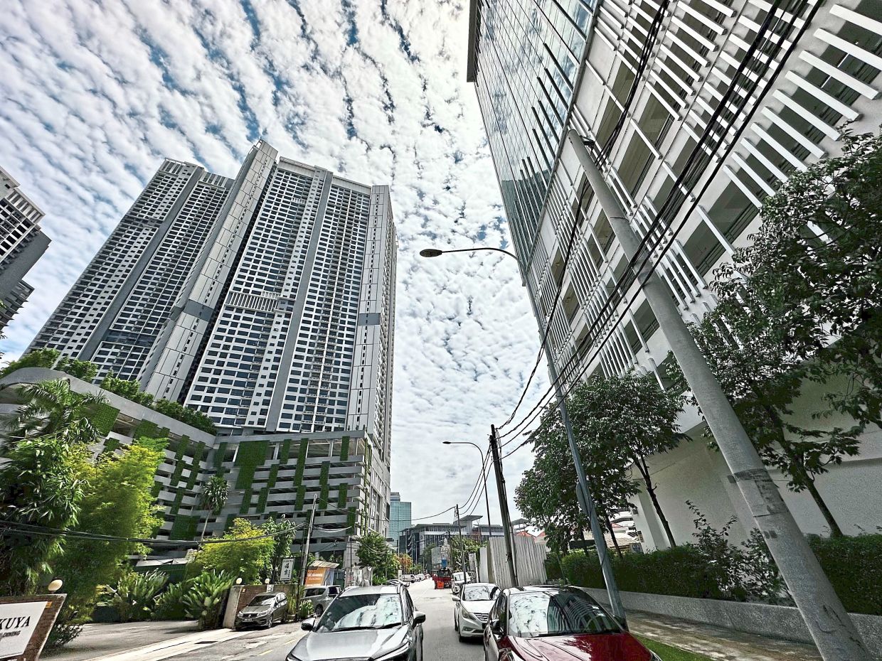 The management body of condominiums and high-rise residence can determine whether their strata properties can be used for STRA.