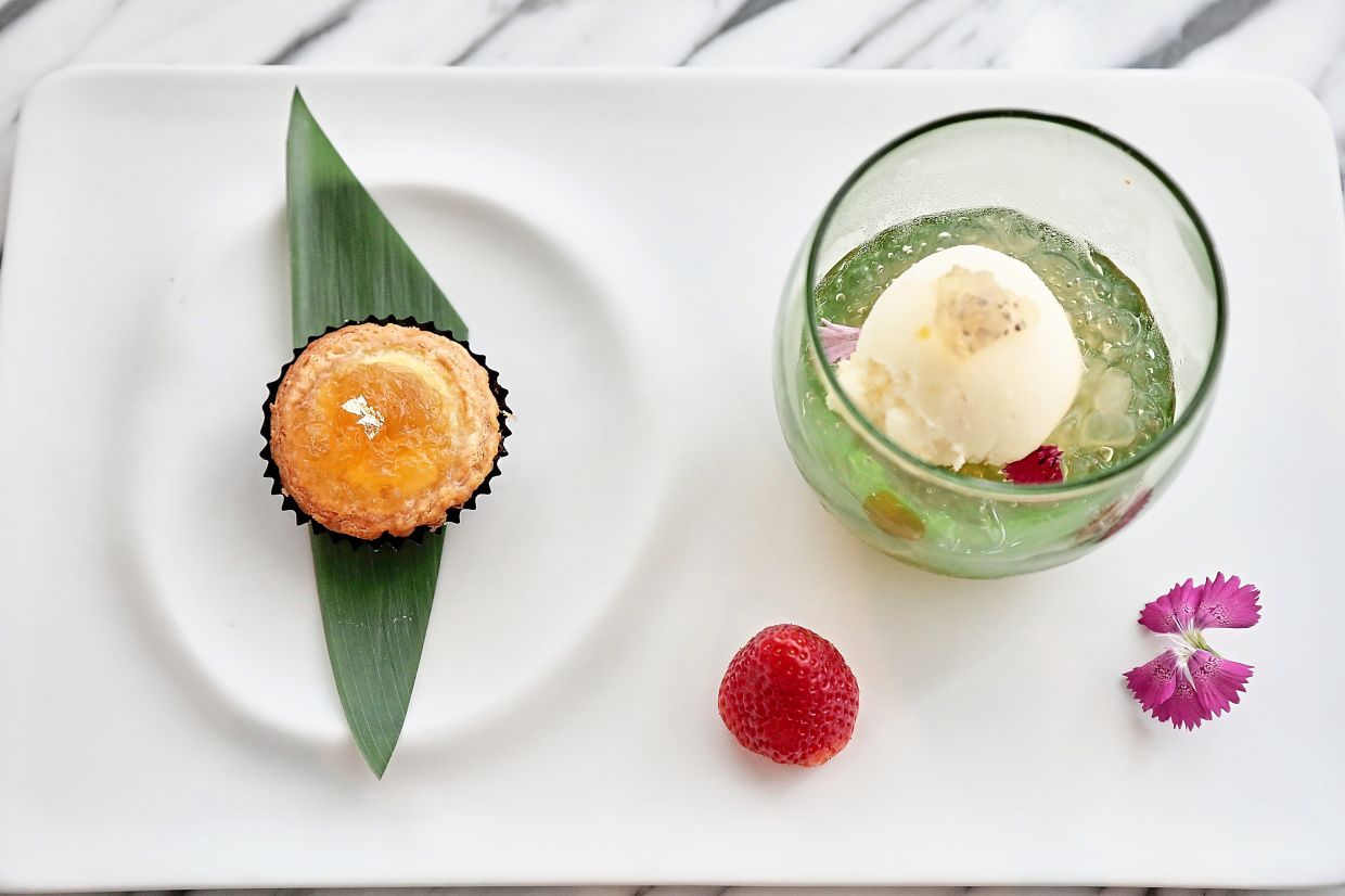 Chilled Lemongrass Jelly with Aloe Vera (right) and Bird’s Nest Egg Tart.