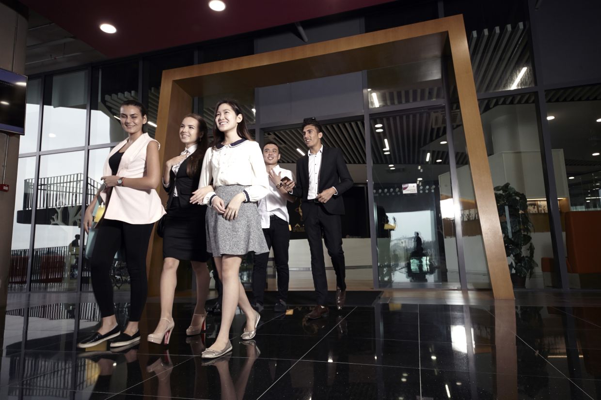 APU offers students invaluable opportunities to build networks both on campus and beyond, connecting them with industry professionals and peers.
