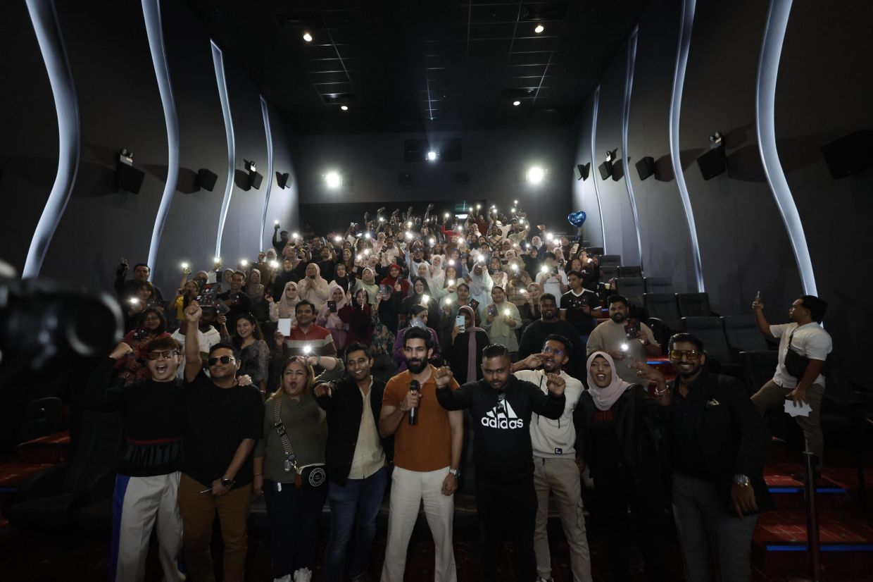 Fans meeting some of the actors of the movie at Nu Sentral on April 29.