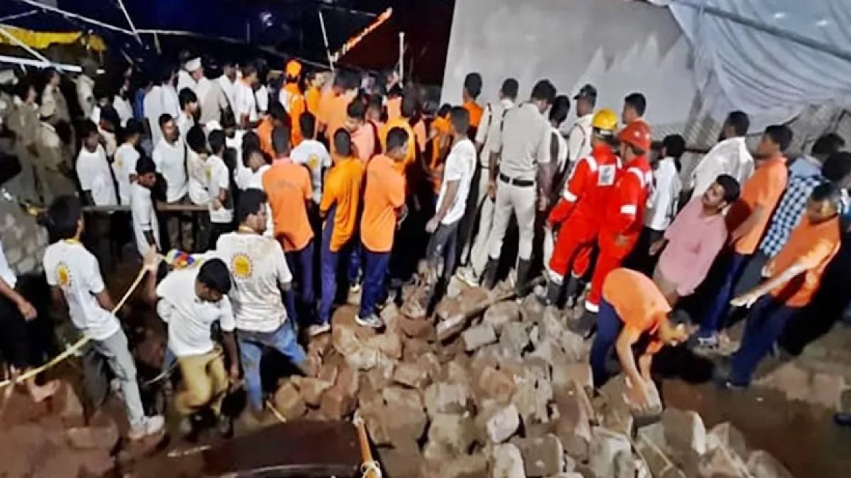 Nine dead at Andhra Pradesh temple after wall collapses | The Star