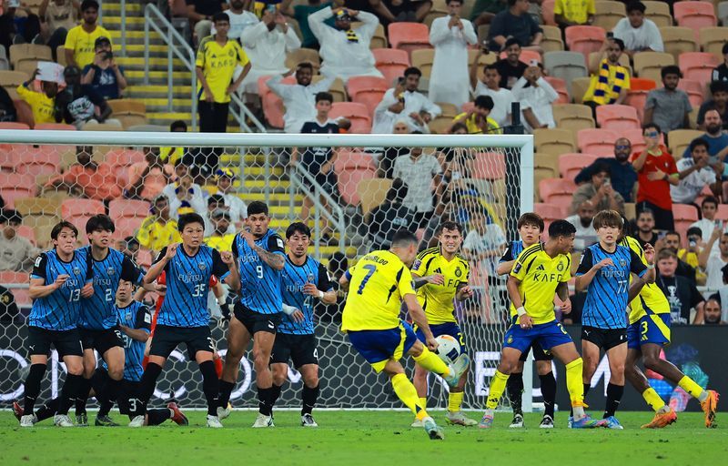 Soccer-Facing Ronaldo like 'video game', says Kawasaki's Asian Champions League hero Ito