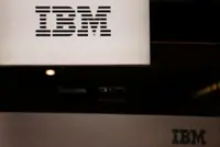 Trump says IBM and Raytheon might get contract to modernize air traffic controller system