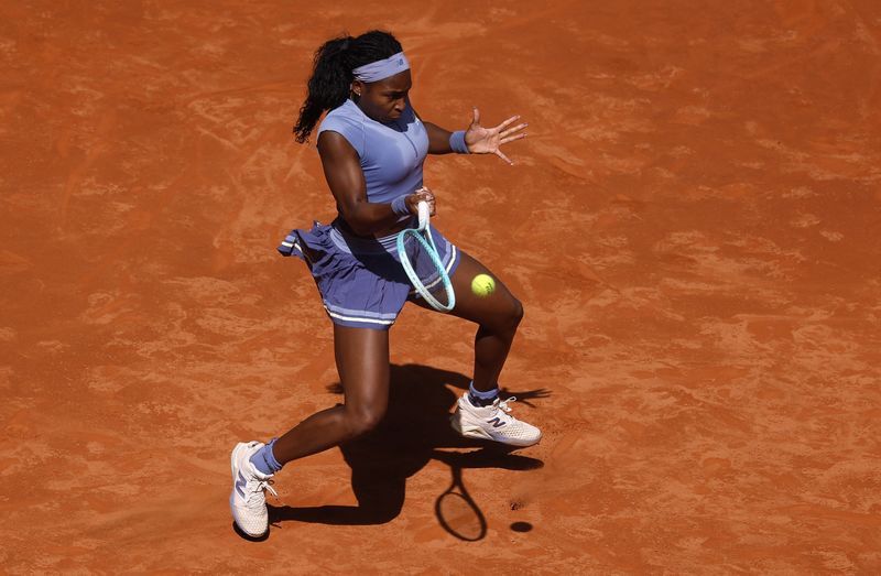 Tennis-Gauff delivers claycourt masterclass to thrash Swiatek
