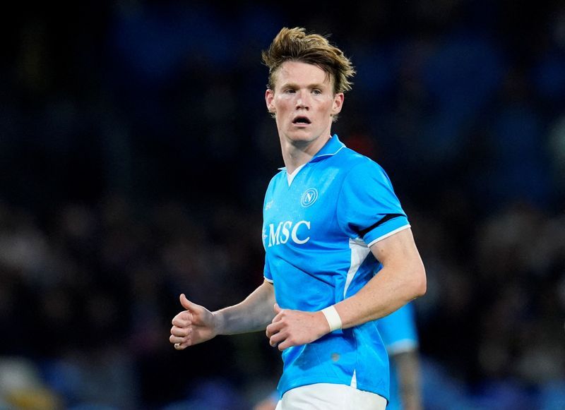 Soccer-Conte lauds McTominay's growth as Napoli eye Serie A title