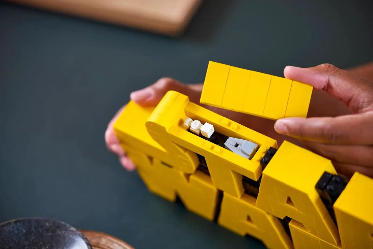 Now that is what we call a cool hidden Easter Egg.