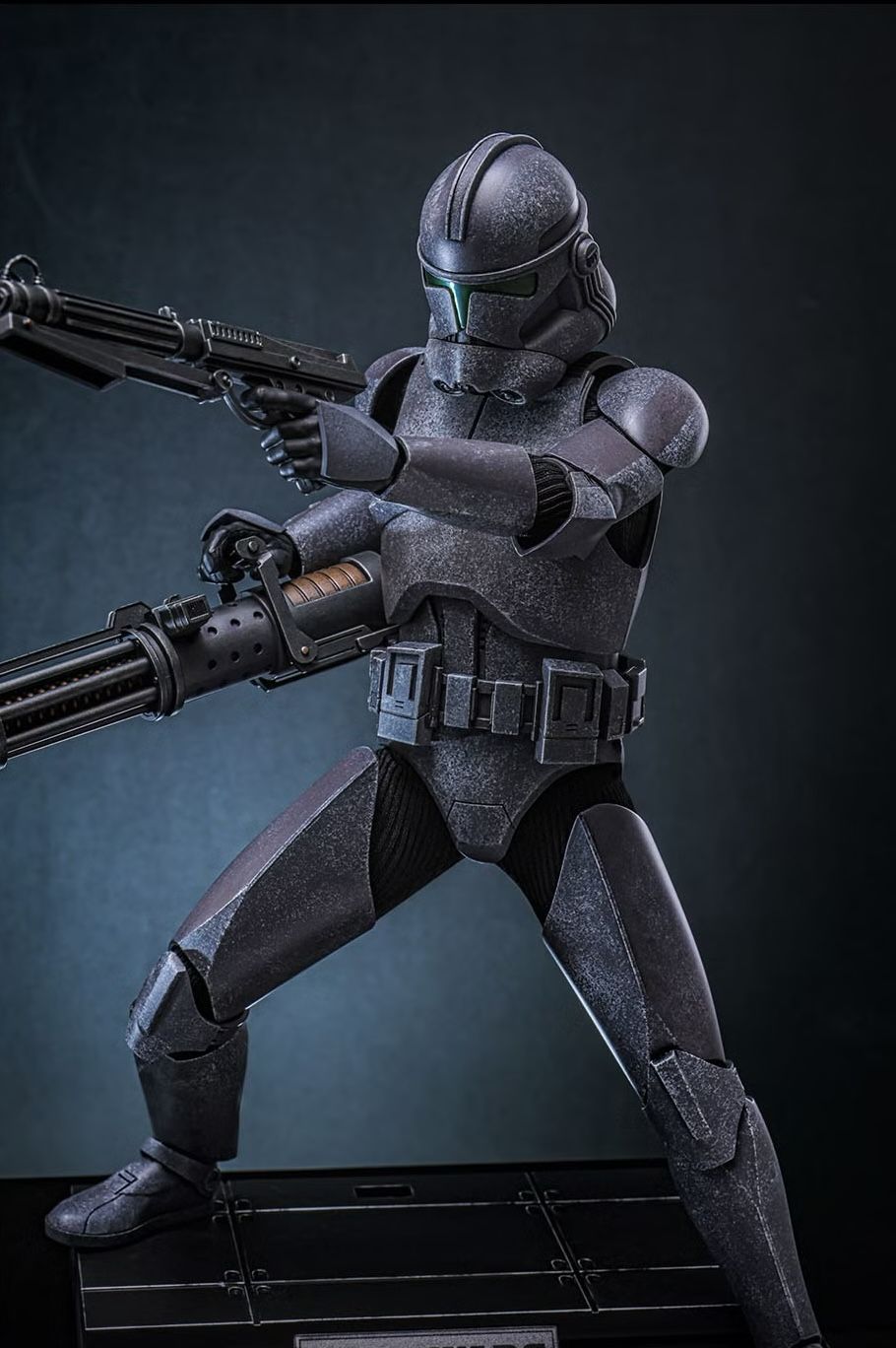 Elite Squad troopers never miss! Or do they? — Photo: Hot Toys