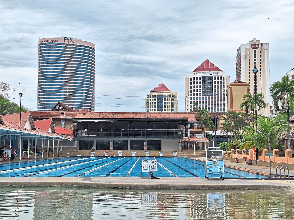Public swimming pools, like this one managed by Petaling Jaya City Council in Section 52, come under the Local Government Act 1976. — Filepic