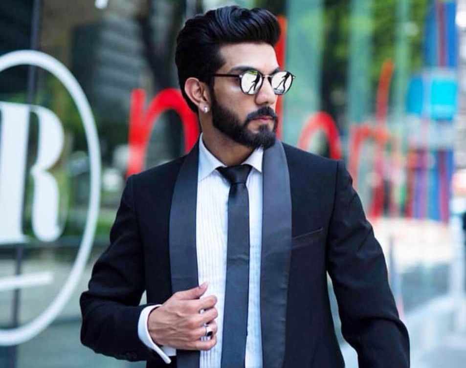 Local Indian film star Irfan Zaini is now basking in the limelight