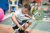 Aniq smashes own national record but misses podium finish in China