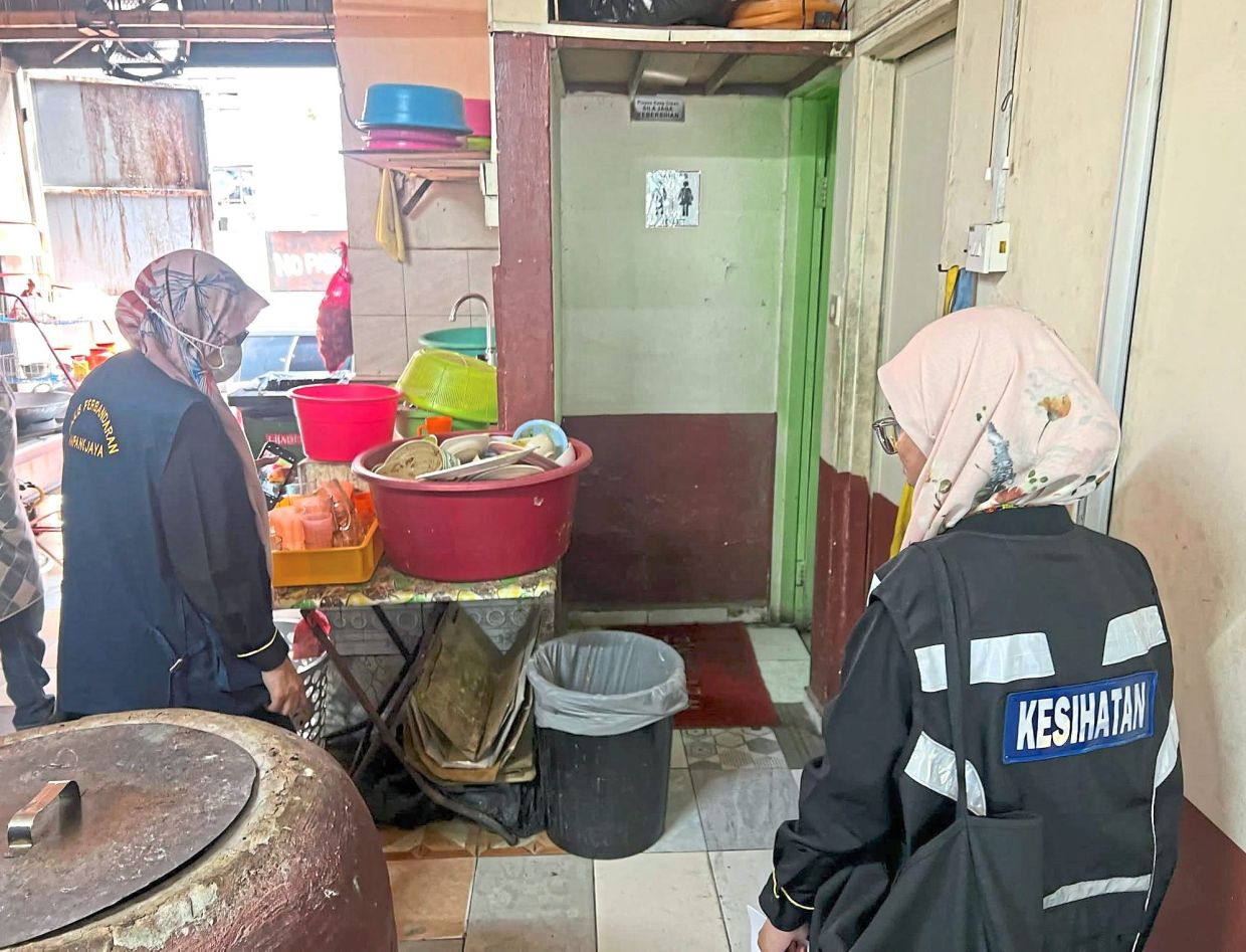 Ampang Jaya eateries slapped with compounds in food safety ops