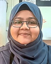 Syarifa says hygiene can be an issue when dining in open space