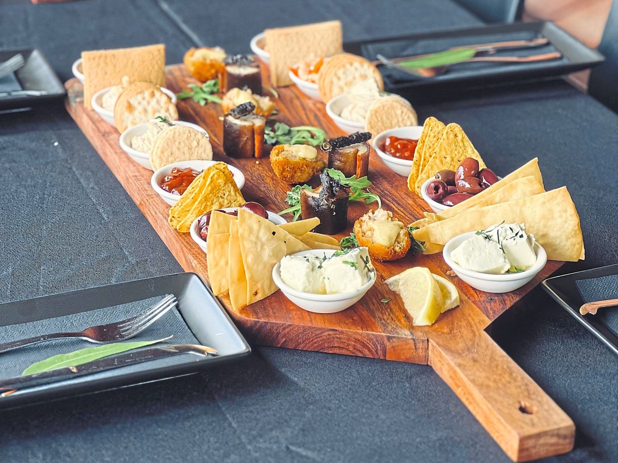 Visitors get to enjoy a tasty kooyang platter after the cultural tour.