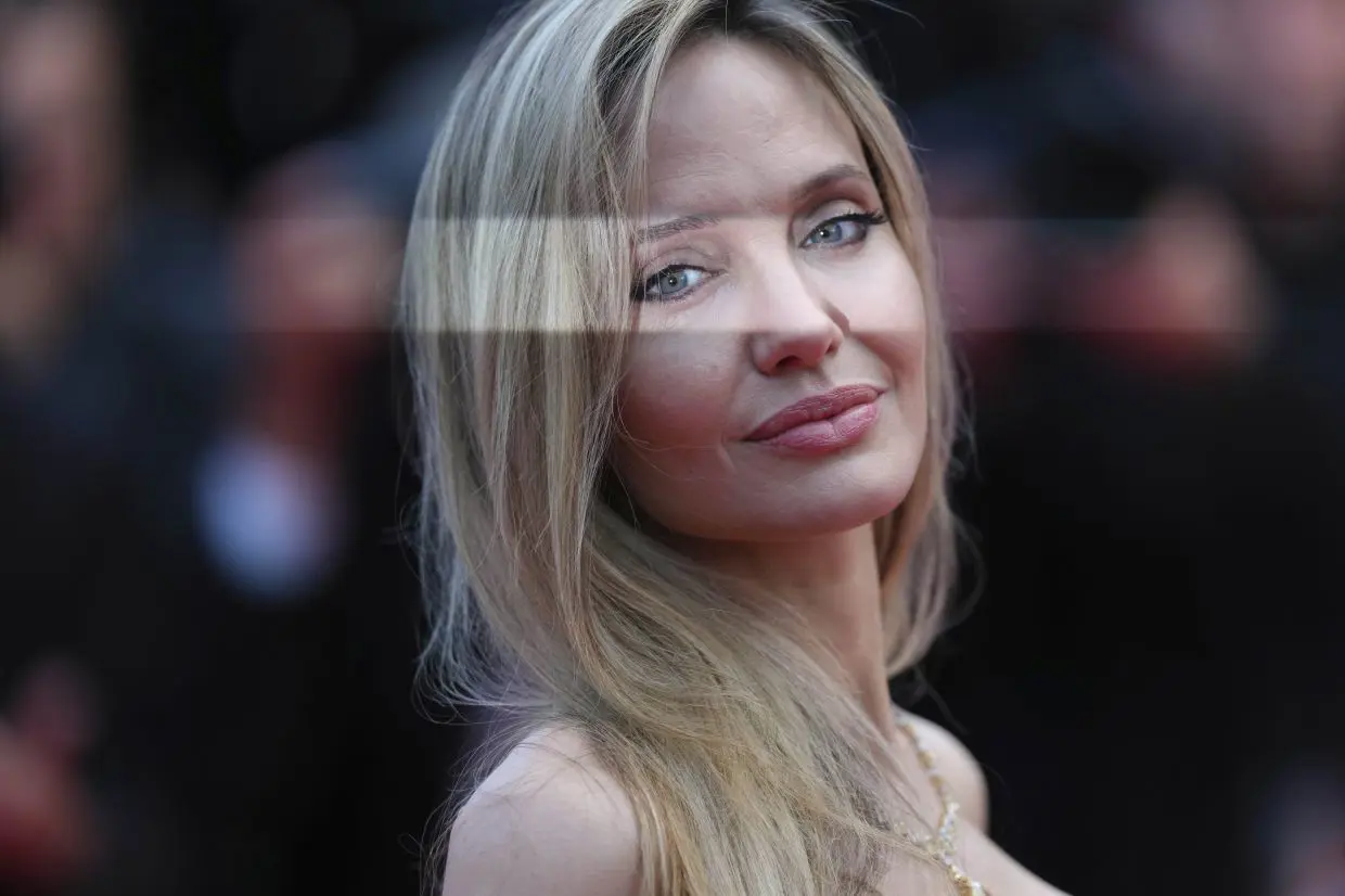 Man taken for US$200,000 after liking Instagram picture of Angelina Jolie |  The Star