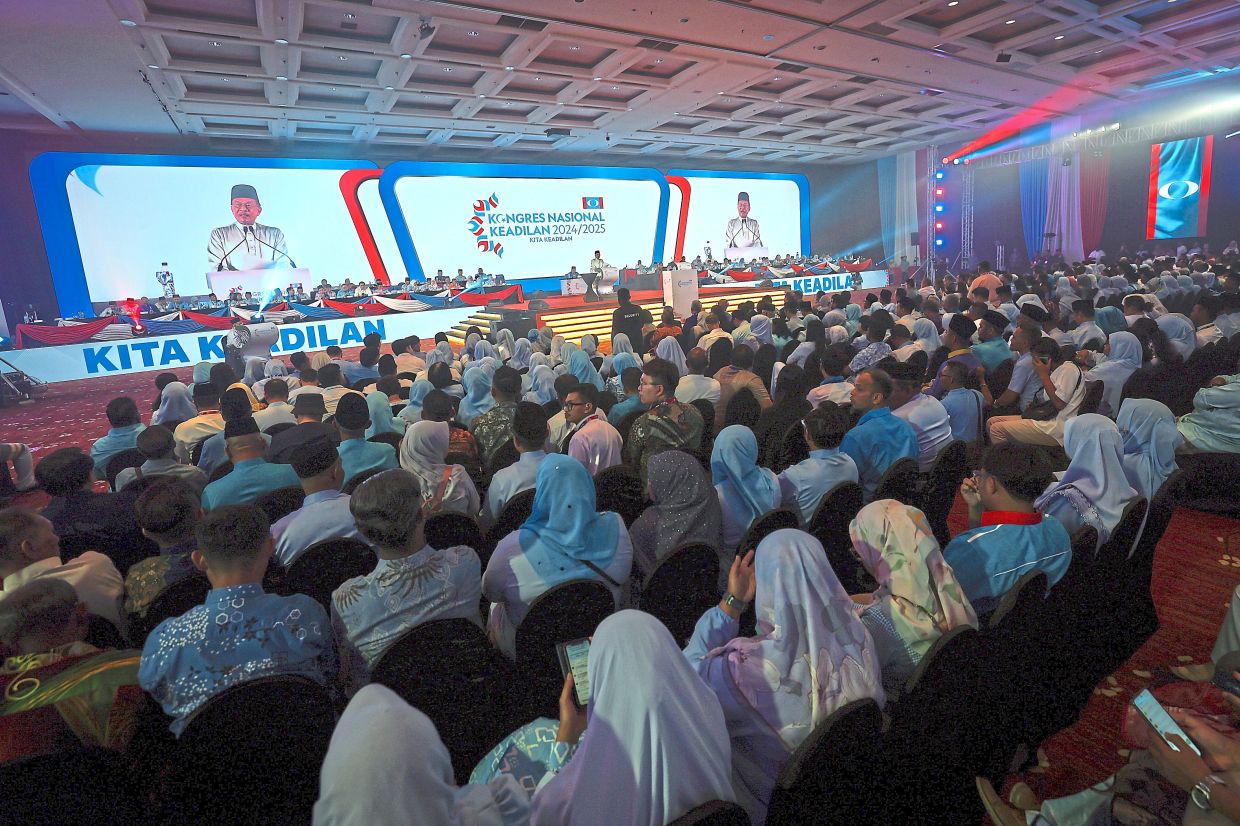 Anwar to dedicate one day a week to PKR | The Star