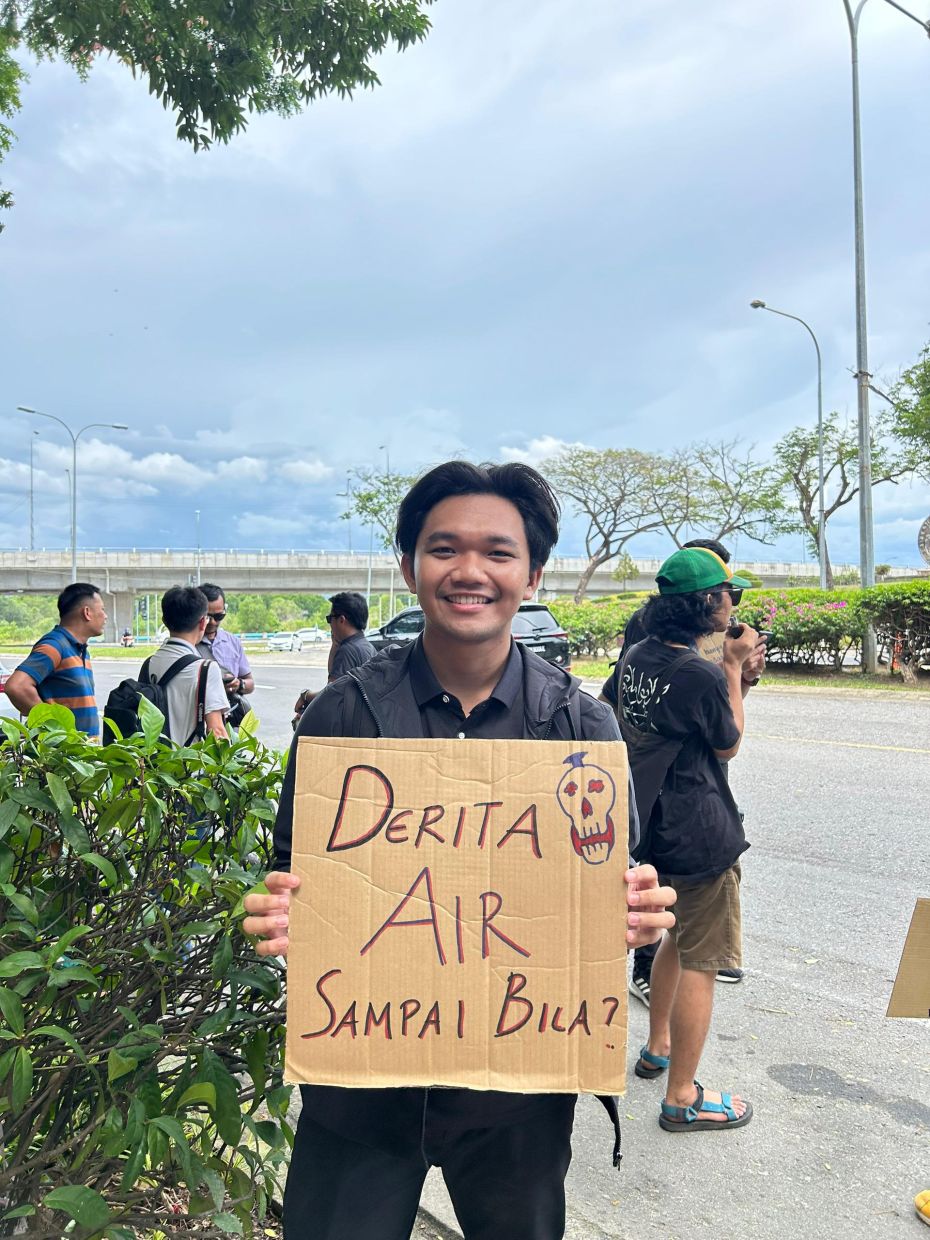 Muhammad Rasul Rozmiezan, 21, a second-year UMS sociology student from Kuching, Sarawak, says he wrote the letter to voice the concerns of Sarawakian students.
