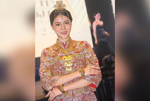 Jewellery modelled at the exhibition reflecting Penang’s legacy of goldsmiths pairing heritage with innovation.