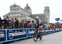 Cycling-Race favourite Roglic abandons Giro d'Italia