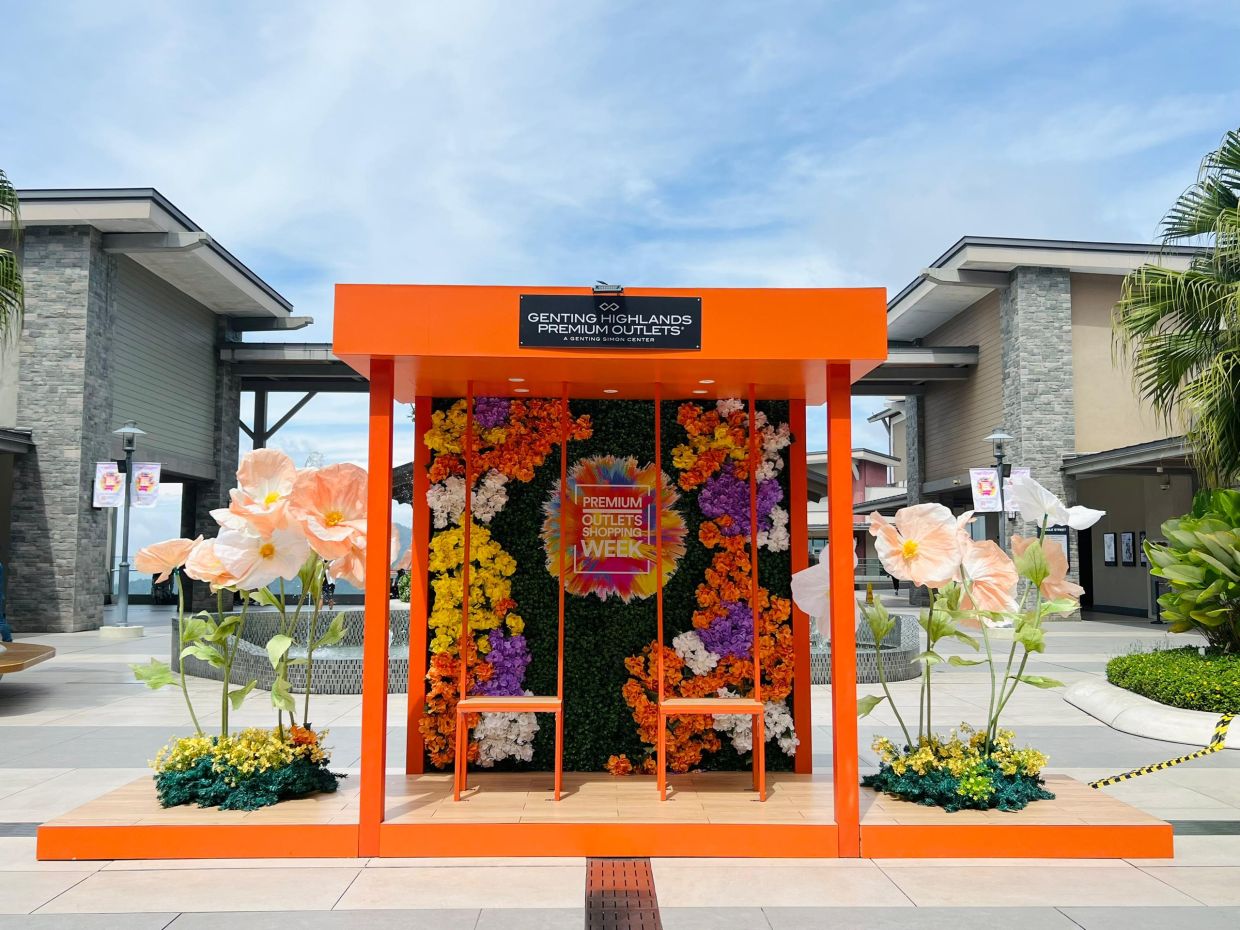 Drop-by the photo-booth where you can strike a pose with friends and family.
