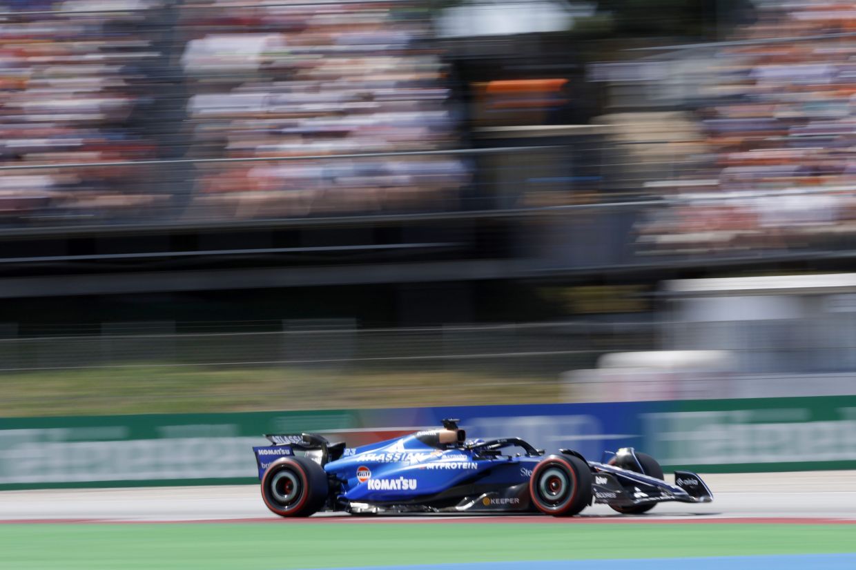 Williams driver Alexander Albon of Thailand steers his car during the qualifying session ahead of the Spanish Grand Prix Formula One race at the Barcelona Catalunya racetrack in Montmelo, near Barcelona, Spain, on Saturday, May 31, 2025. -- AP Photo/Joan Monfort