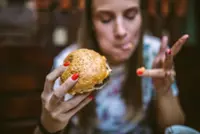 If you're eating too fast, maybe it's time to rethink your meals