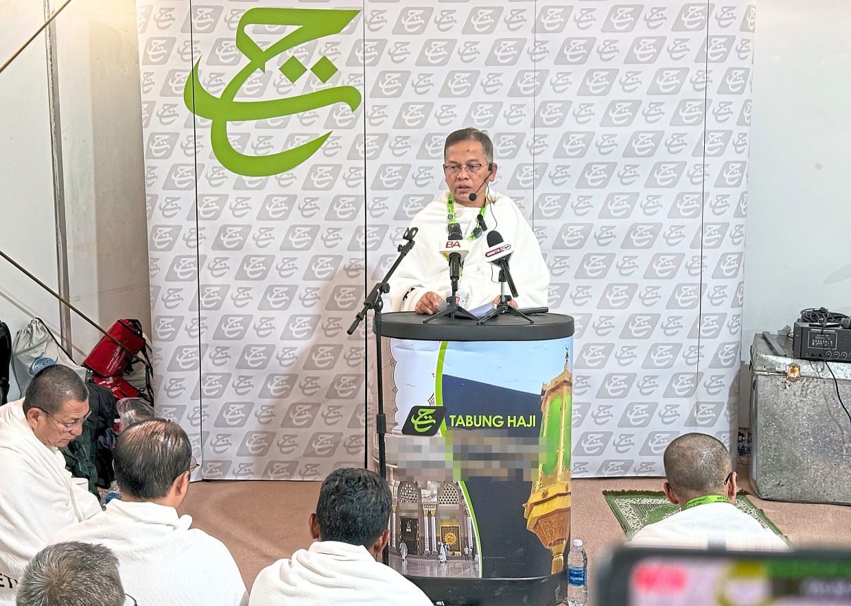 Mohd Na’im giving his Khutbah Arafah to Malaysian pilgrims. He says that strict rules have been implemented to ensure the safety of Haj pilgrims remains the topmost priority. — Bernama